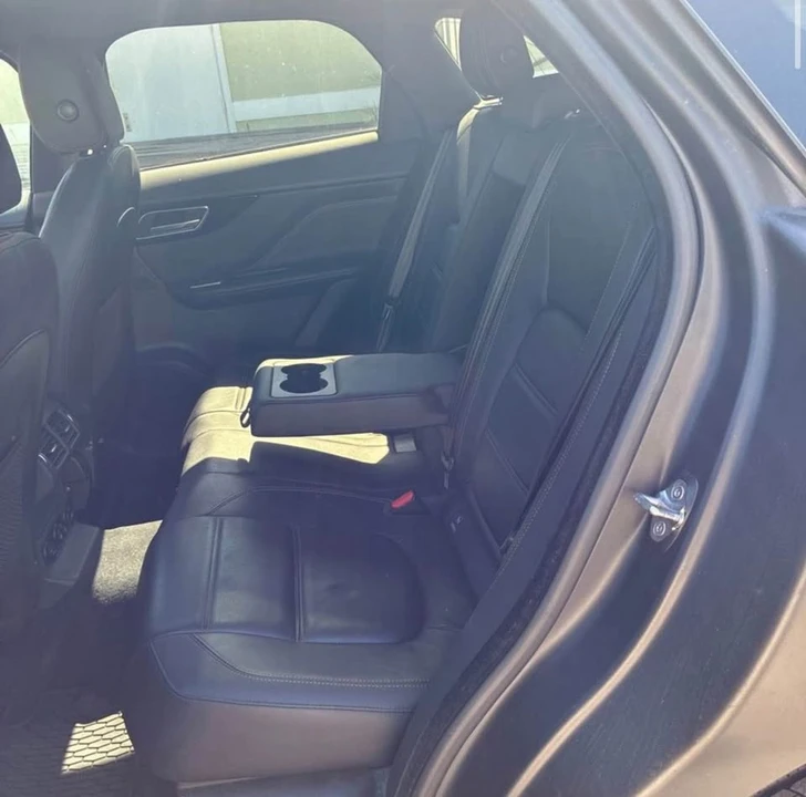 2018 Jaguar F-Pace - Image 10 of 13