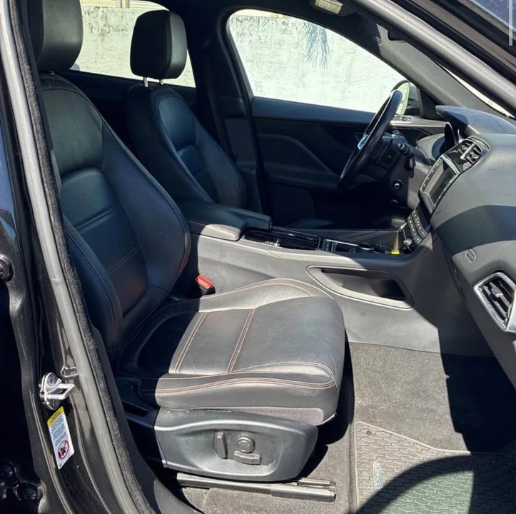 2018 Jaguar F-Pace - Image 9 of 13