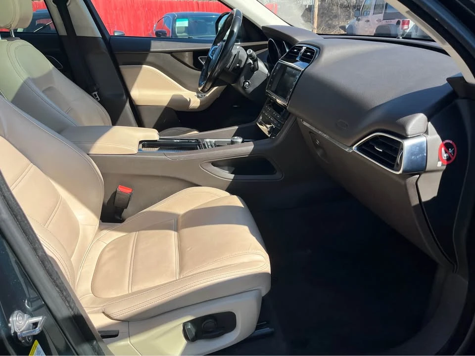 2018 Jaguar F-Pace - Image 11 of 16