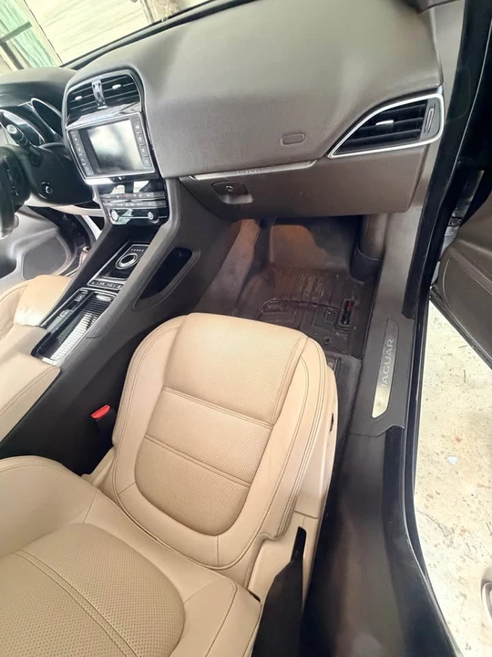 2018 Jaguar F-Pace - Image 5 of 6