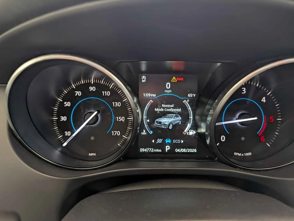 2018 Jaguar F-Pace - Image 10 of 17