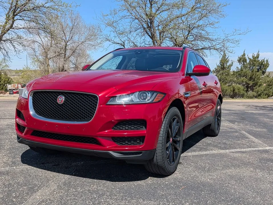 2018 Jaguar F-Pace - Image 2 of 17