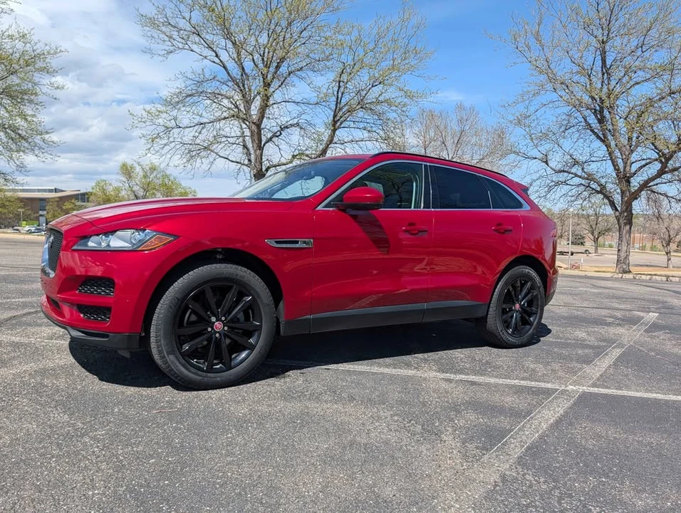 2018 Jaguar F-Pace - Image 4 of 17