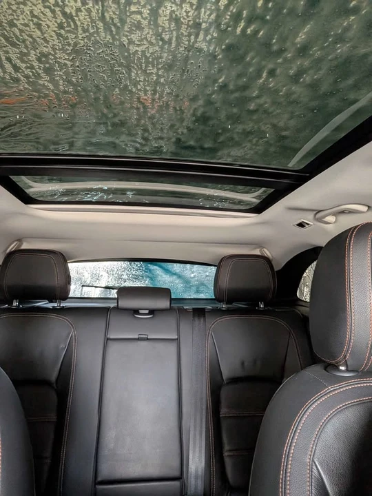 2018 Jaguar F-Pace - Image 12 of 17