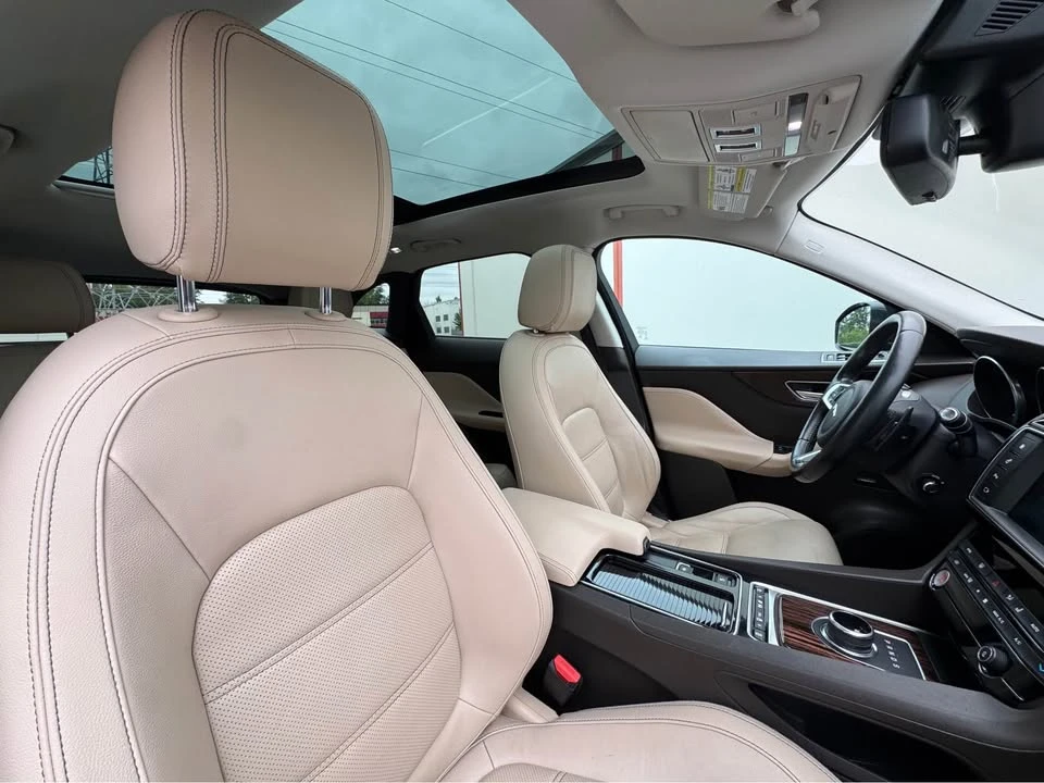 2018 Jaguar F-Pace - Image 16 of 18