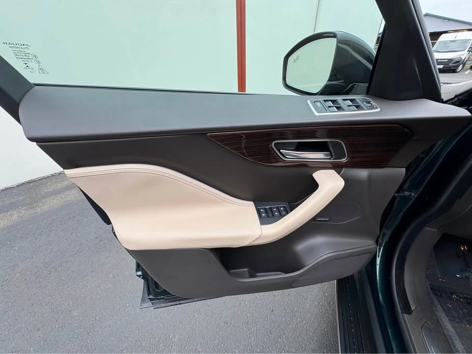 2018 Jaguar F-Pace - Image 18 of 18