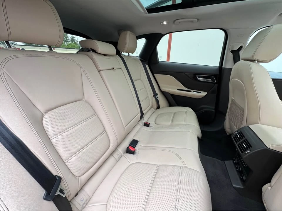 2018 Jaguar F-Pace - Image 13 of 18
