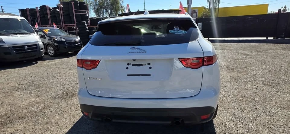 2018 Jaguar F-Pace - Image 5 of 16