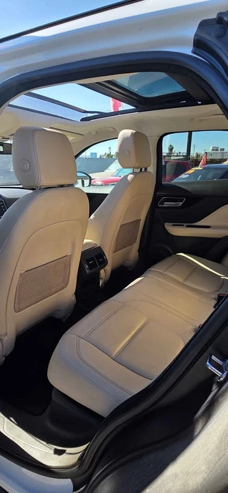2018 Jaguar F-Pace - Image 12 of 16