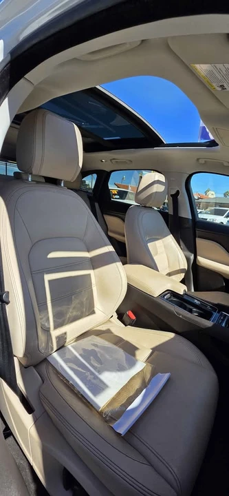 2018 Jaguar F-Pace - Image 7 of 16