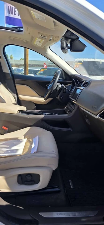 2018 Jaguar F-Pace - Image 8 of 16