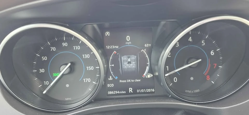2018 Jaguar F-Pace - Image 17 of 17