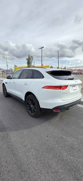 2018 Jaguar F-Pace - Image 6 of 17