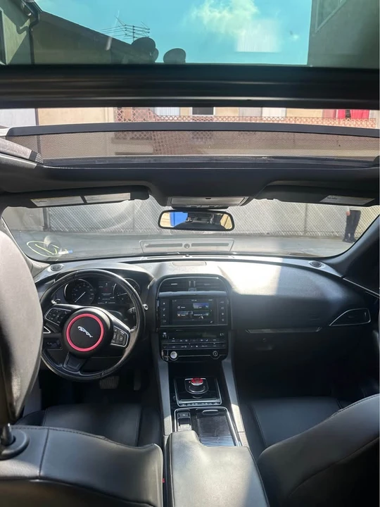 2018 Jaguar F-Pace - Image 19 of 19