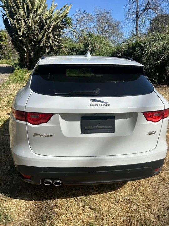 2018 Jaguar F-Pace - Image 7 of 11
