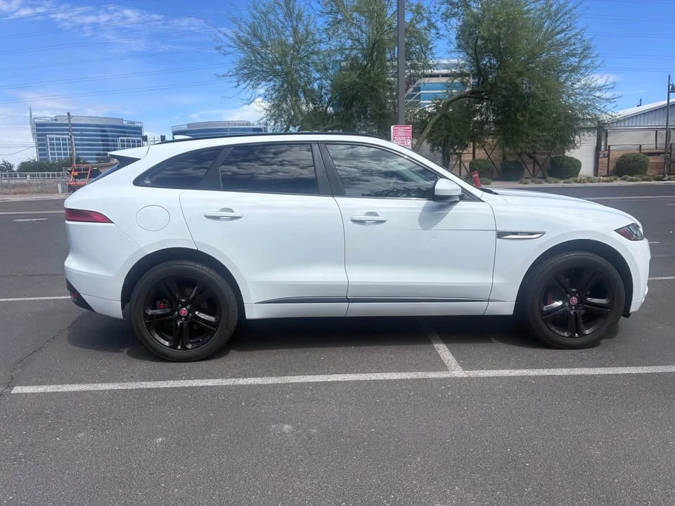 2018 Jaguar F-Pace - Image 8 of 9