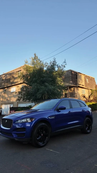 2018 Jaguar F-Pace - Image 2 of 7