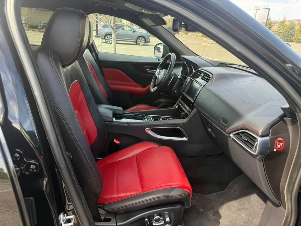 2018 Jaguar F-Pace - Image 9 of 18