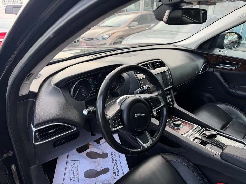 2018 Jaguar F-Pace - Image 11 of 20