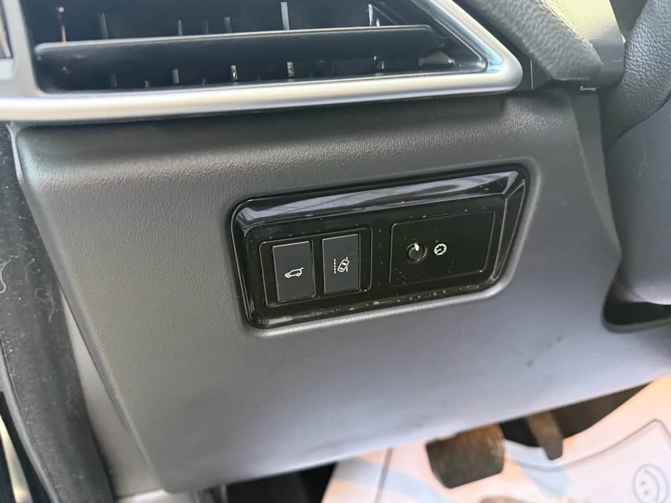 2018 Jaguar F-Pace - Image 14 of 20