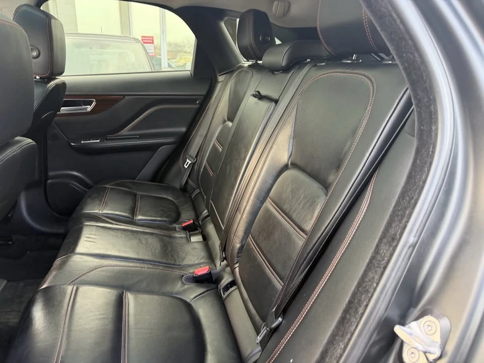2018 Jaguar F-Pace - Image 16 of 20