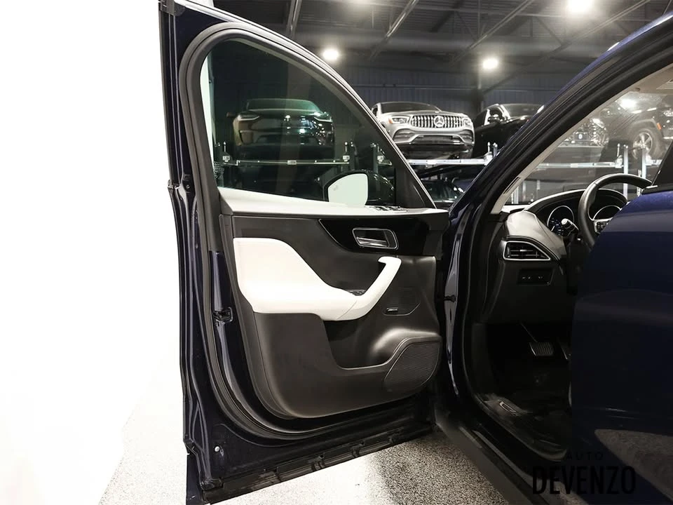 2018 Jaguar F-Pace - Image 10 of 20