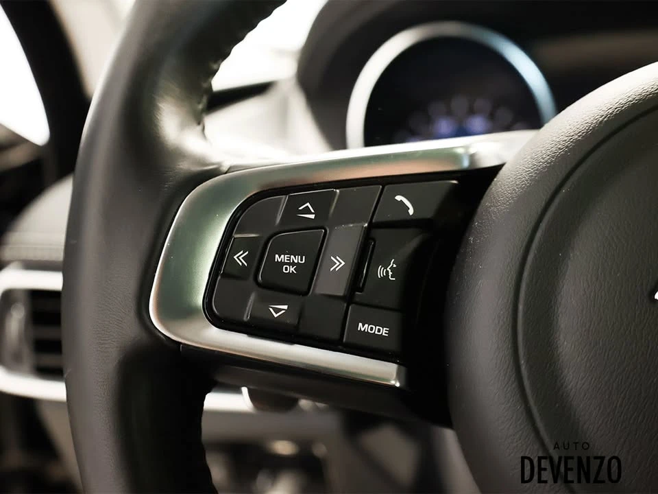2018 Jaguar F-Pace - Image 17 of 20