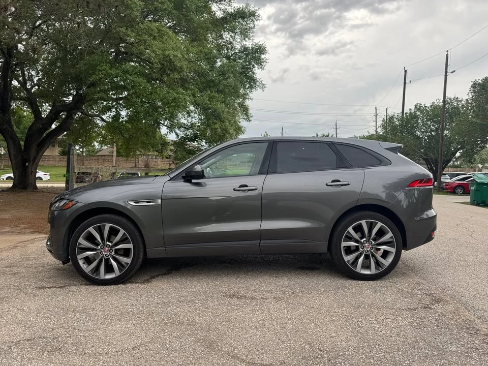 2018 Jaguar F-Pace - Image 2 of 20