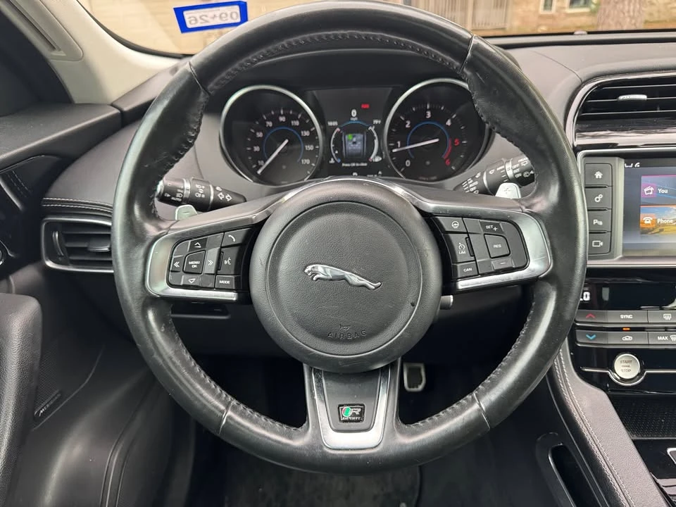 2018 Jaguar F-Pace - Image 12 of 20