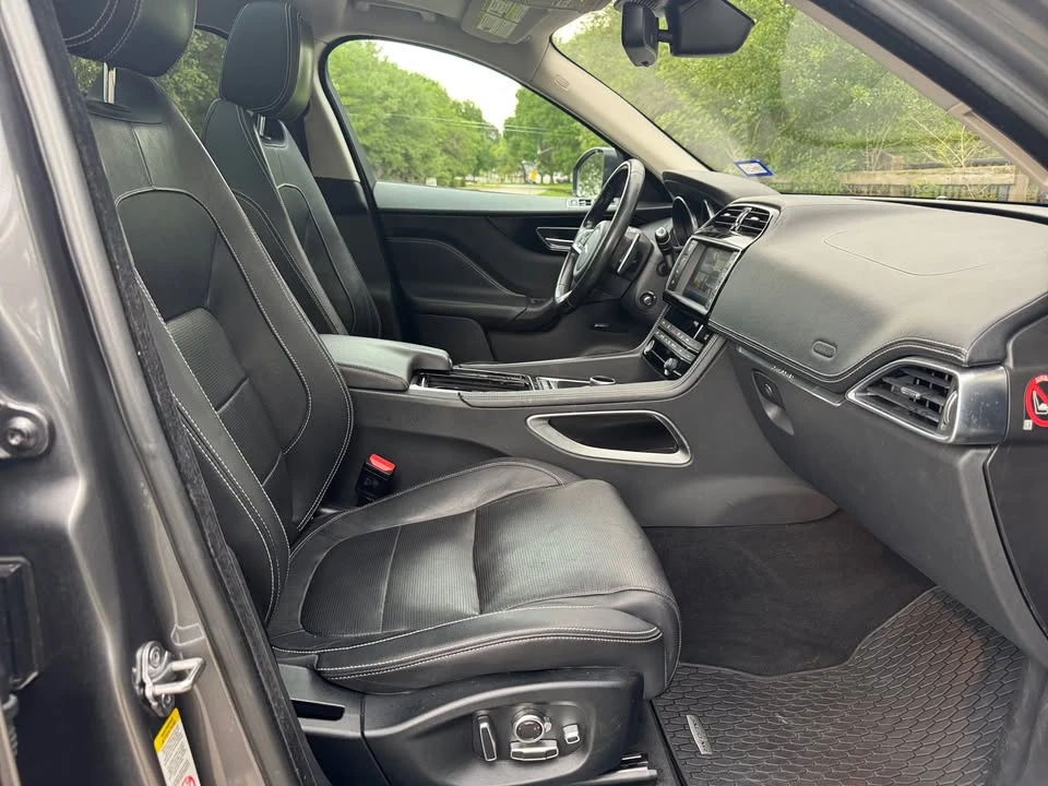 2018 Jaguar F-Pace - Image 16 of 20