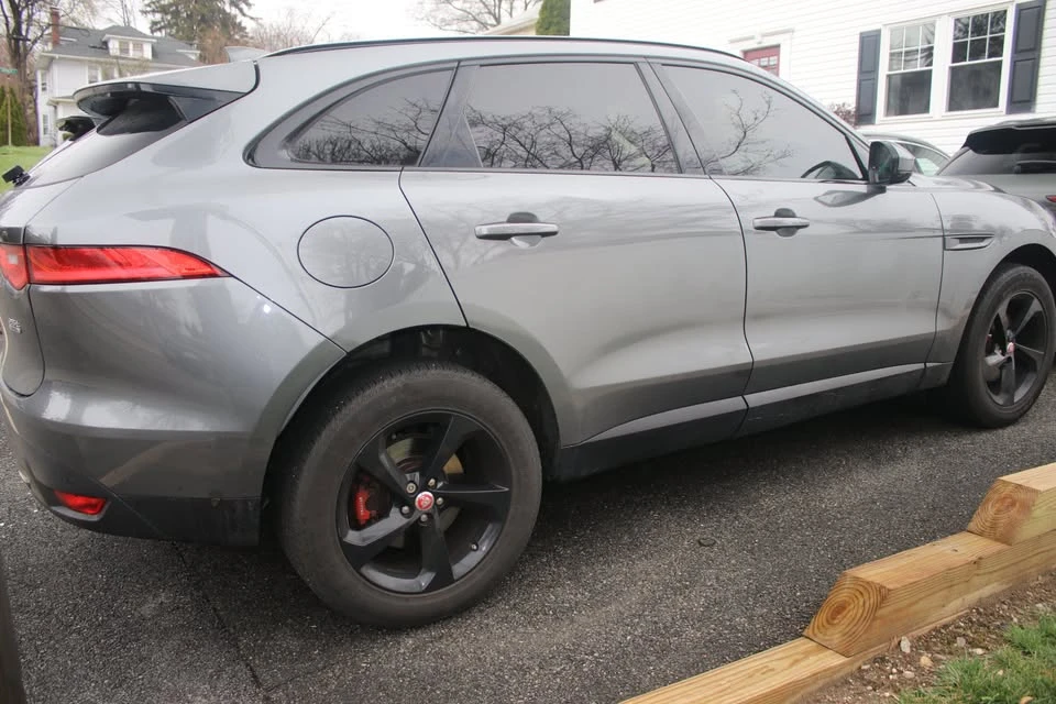 2018 Jaguar F-Pace - Image 3 of 13