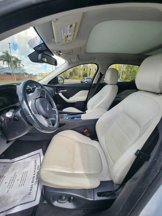 2018 Jaguar F-Pace - Image 7 of 14