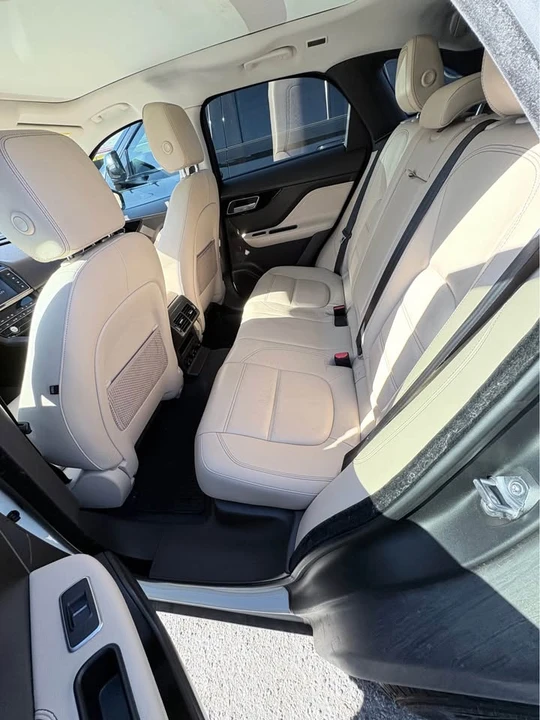 2018 Jaguar F-Pace - Image 6 of 9