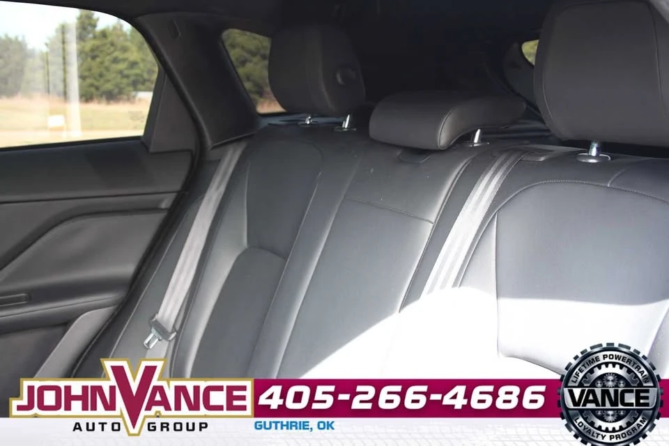 2018 Jaguar F-Pace - Image 10 of 12
