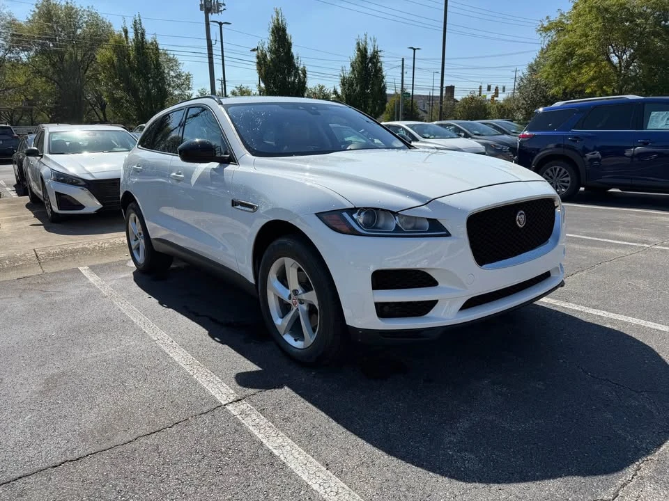 2018 Jaguar F-Pace - Image 6 of 10