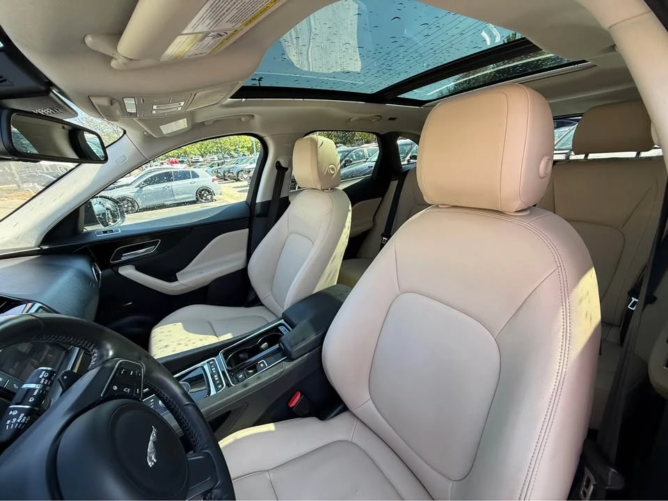 2018 Jaguar F-Pace - Image 7 of 10