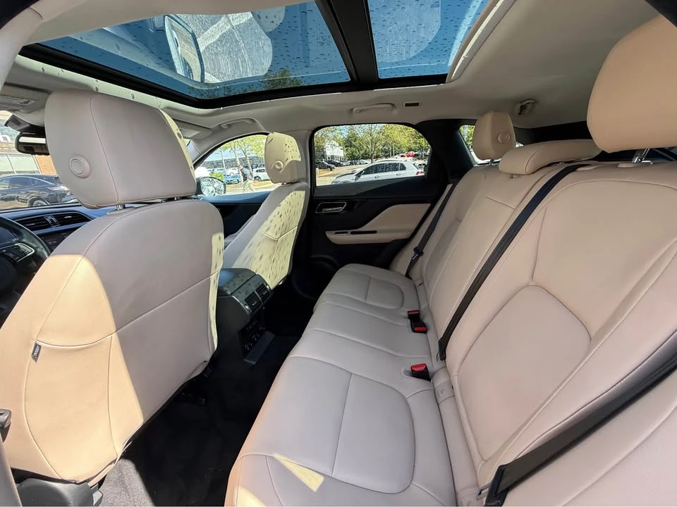 2018 Jaguar F-Pace - Image 9 of 10