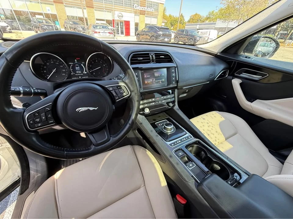 2018 Jaguar F-Pace - Image 8 of 10