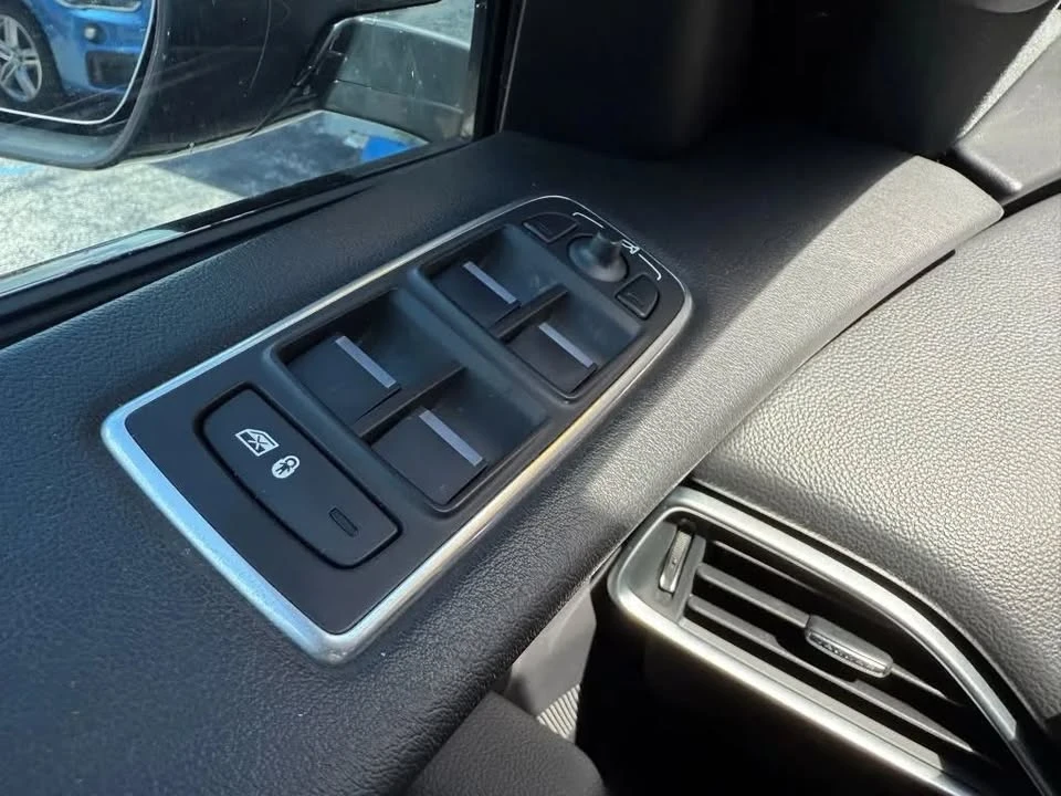 2018 Jaguar F-Pace - Image 10 of 20