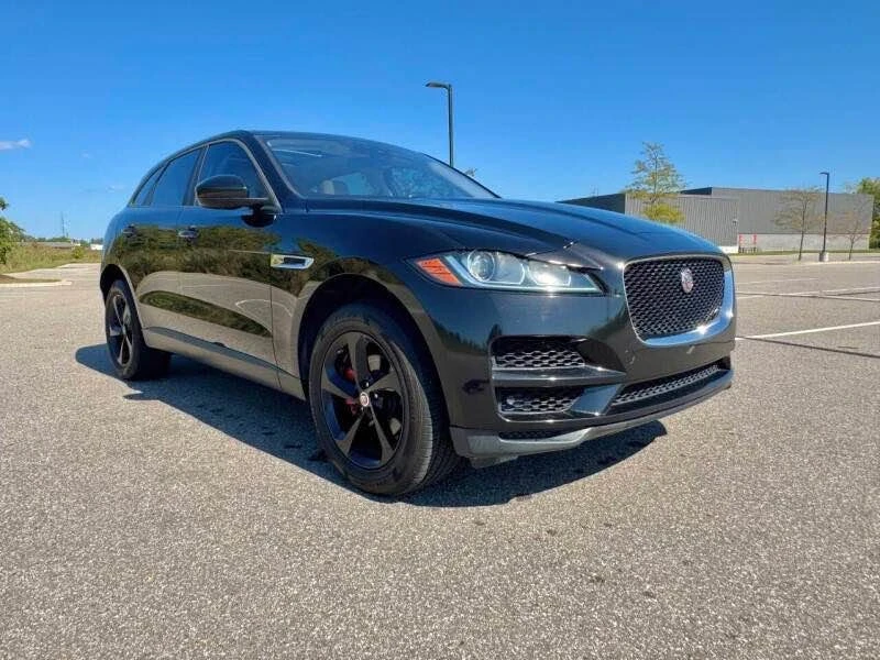 2018 Jaguar F-Pace - Image 2 of 8