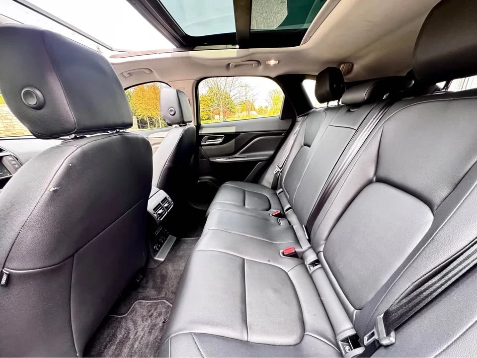 2018 Jaguar F-Pace - Image 19 of 20