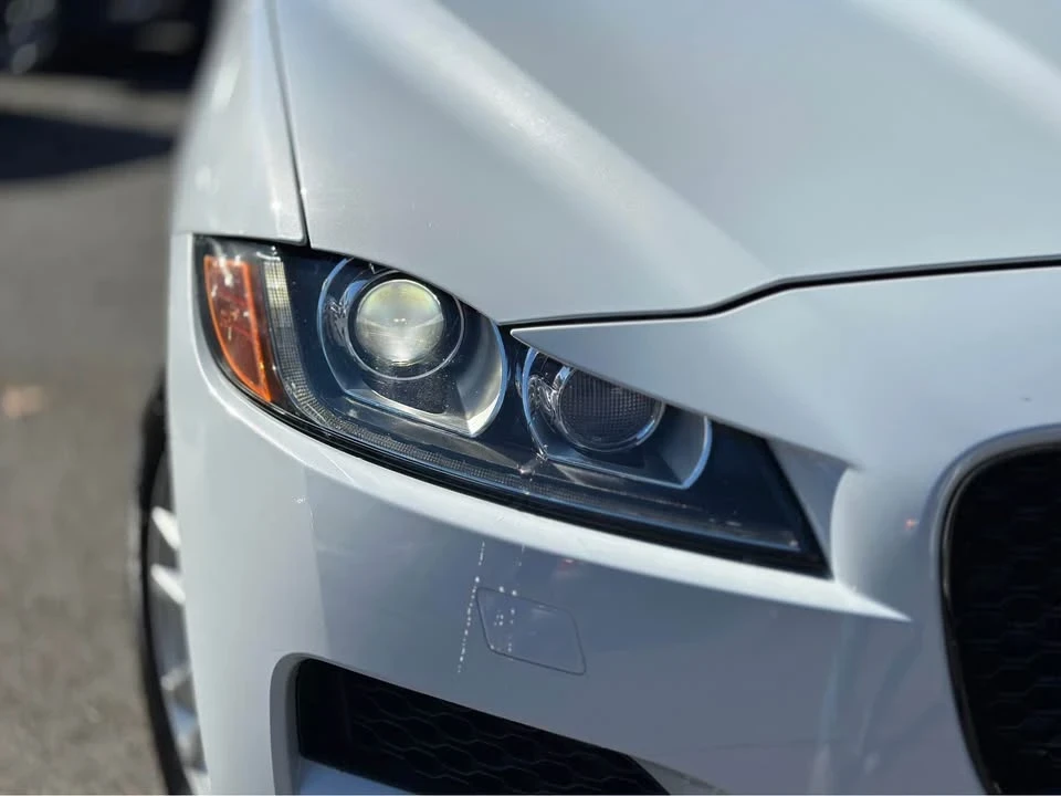 2018 Jaguar F-Pace - Image 2 of 14