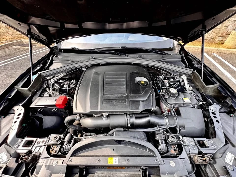 2018 Jaguar F-Pace - Image 14 of 20
