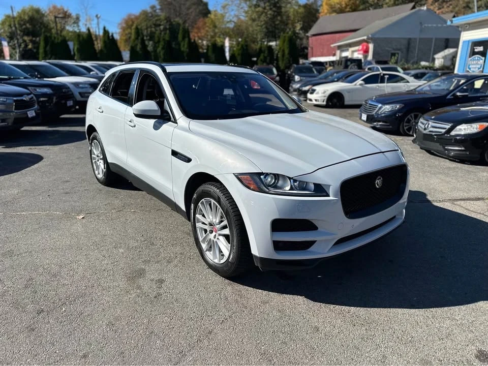 2018 Jaguar F-Pace - Image 13 of 14
