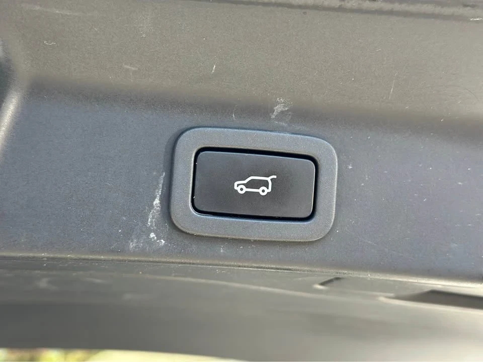 2018 Jaguar F-Pace - Image 10 of 14