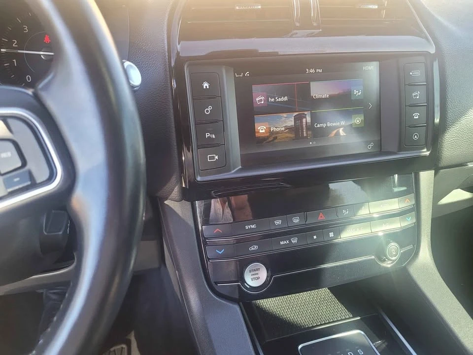 2018 Jaguar F-Pace - Image 8 of 9