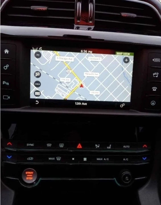 2018 Jaguar F-Pace - Image 16 of 18