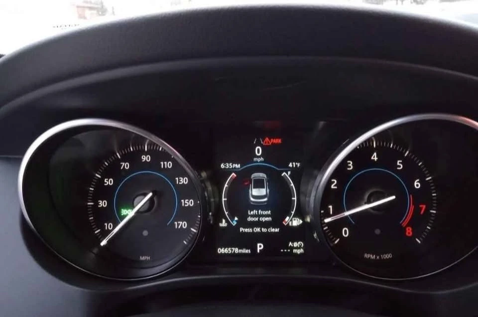 2018 Jaguar F-Pace - Image 15 of 18