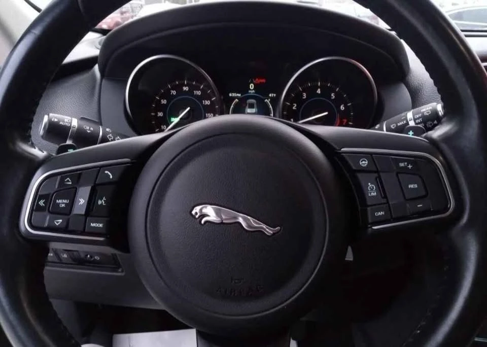 2018 Jaguar F-Pace - Image 14 of 18