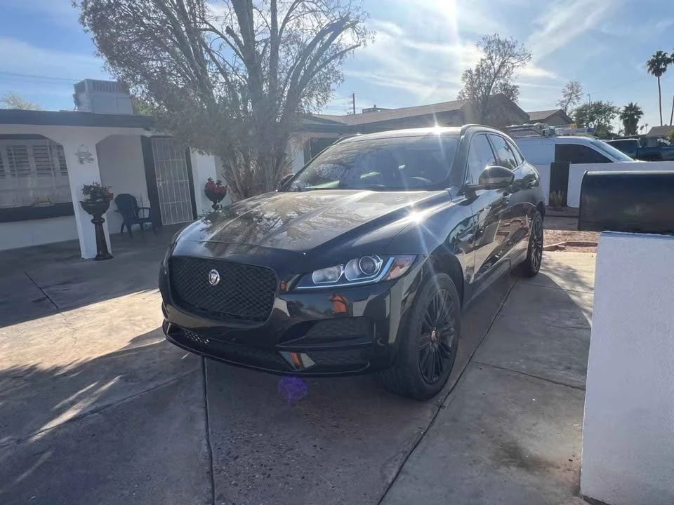2018 Jaguar F-Pace - Image 2 of 7
